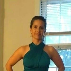 Meet your Posher, Ana